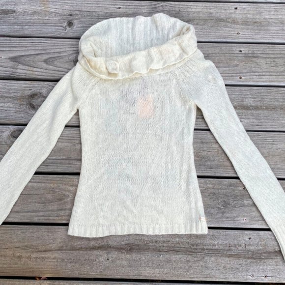 American Eagle Outfitters Cream Wide Neck Collar w/Flower Sweater Size XL NWT - Picture 2 of 11